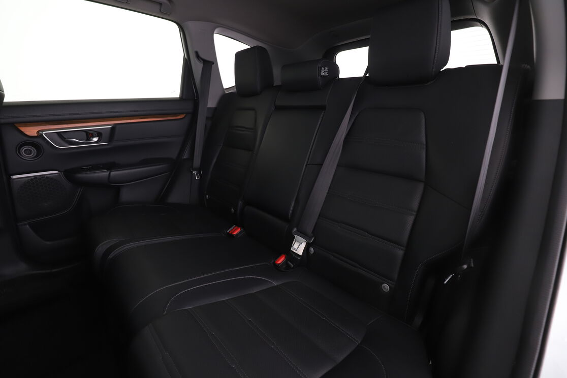 carDetails.imgAlt.interior.9