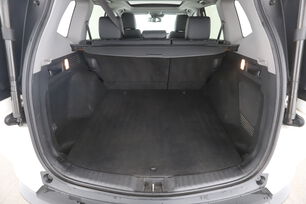 carDetails.imgAlt.interior.10