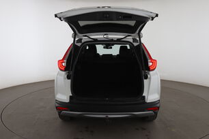 carDetails.imgAlt.interior.11