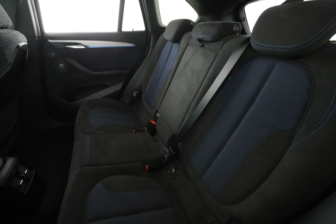 Innenraum Rücksitze Fahrerseite