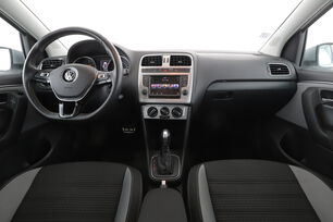 Intérieur côté conducteur depuis le siège arrière