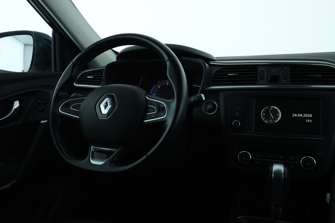 Intérieur côté conducteur depuis le siège arrière