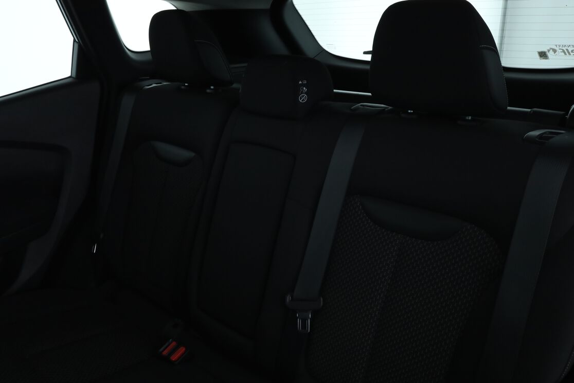 Intérieur sièges arrière depuis le côté conducteur
