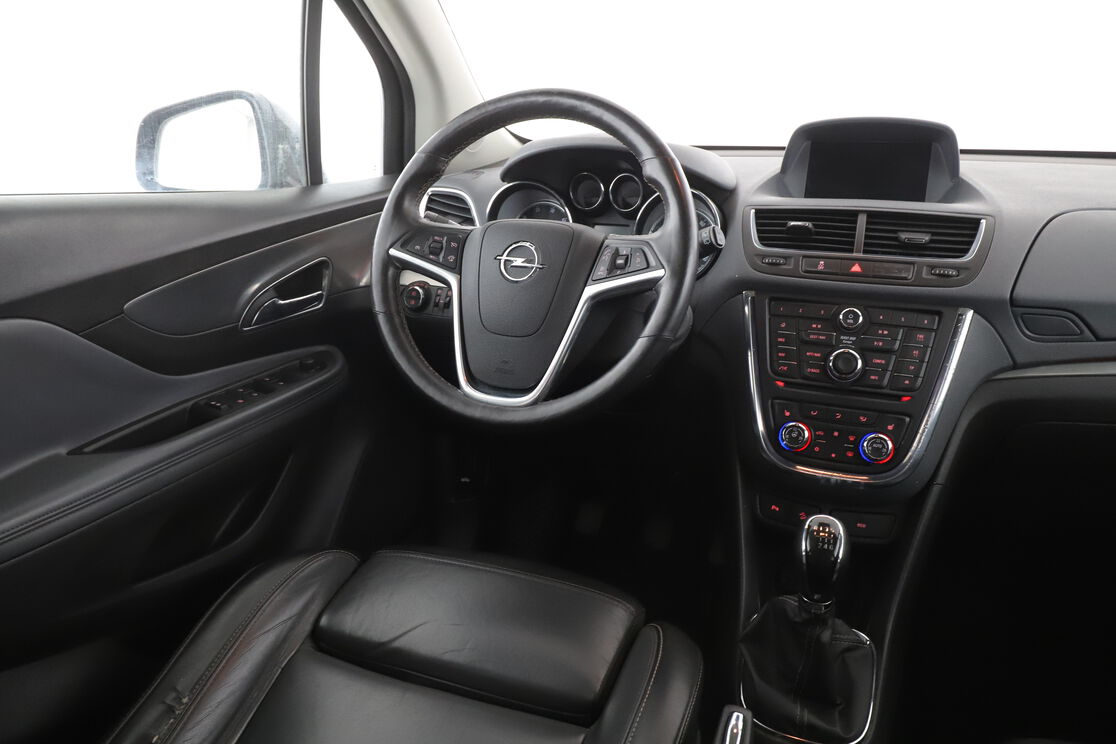 Intérieur côté conducteur depuis le siège arrière