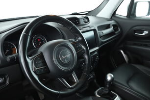 Intérieur côté conducteur 2