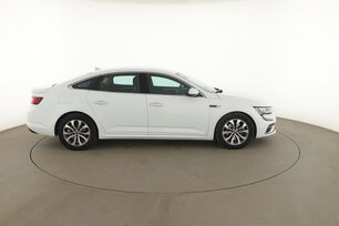 Extérieur côté droit