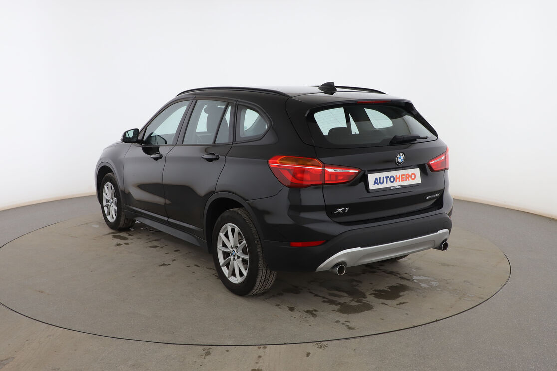 Exterior trasero izquierdo