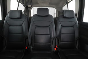 Intérieur sièges arrière depuis le côté conducteur