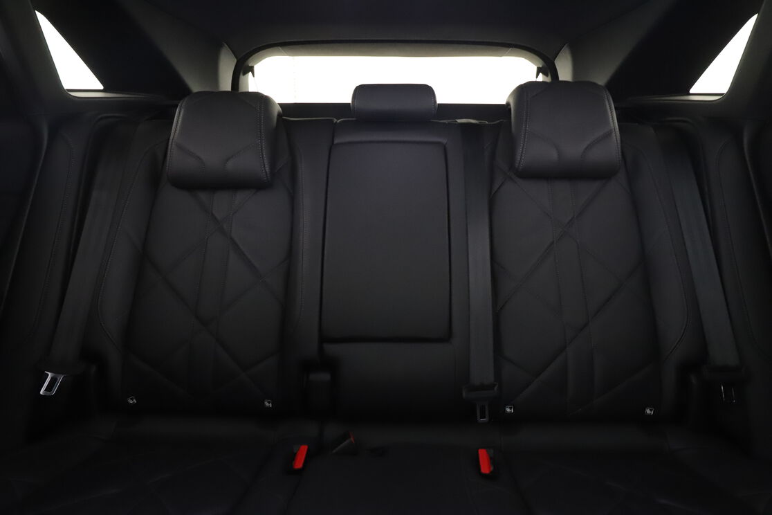 Intérieur sièges arrière depuis le côté conducteur