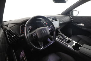 Intérieur côté conducteur 2