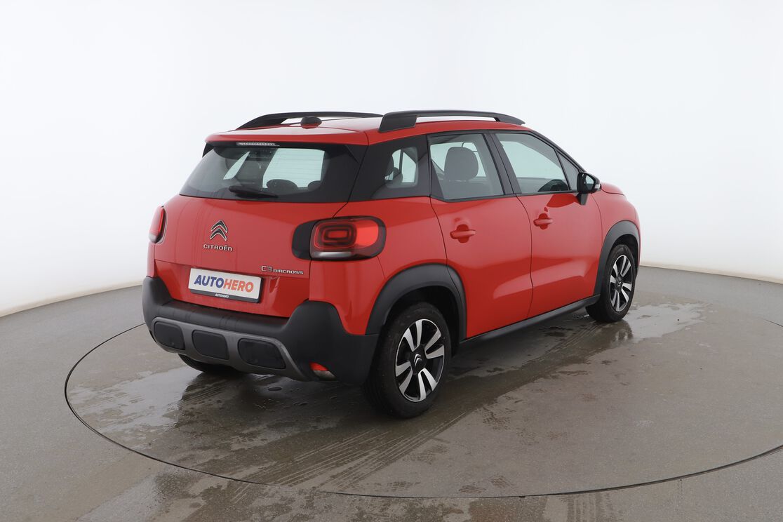 Exterior posterior derecho