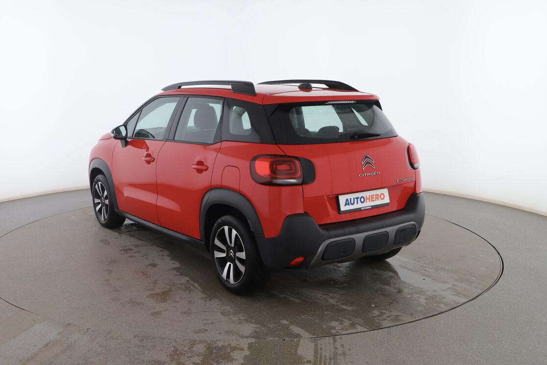 Exterior trasero izquierdo