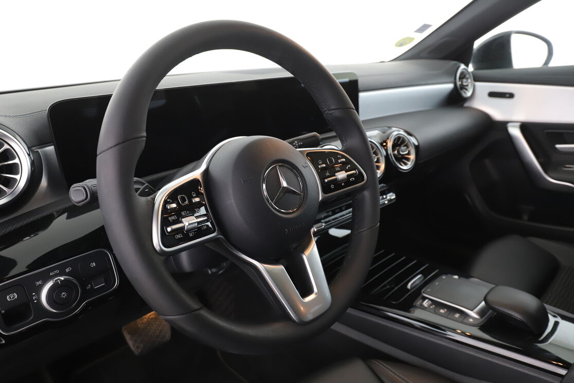 Intérieur côté conducteur 2