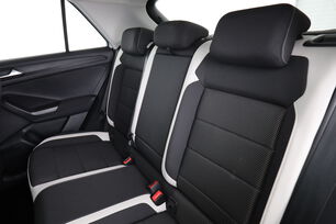 Intérieur sièges arrière depuis le côté conducteur