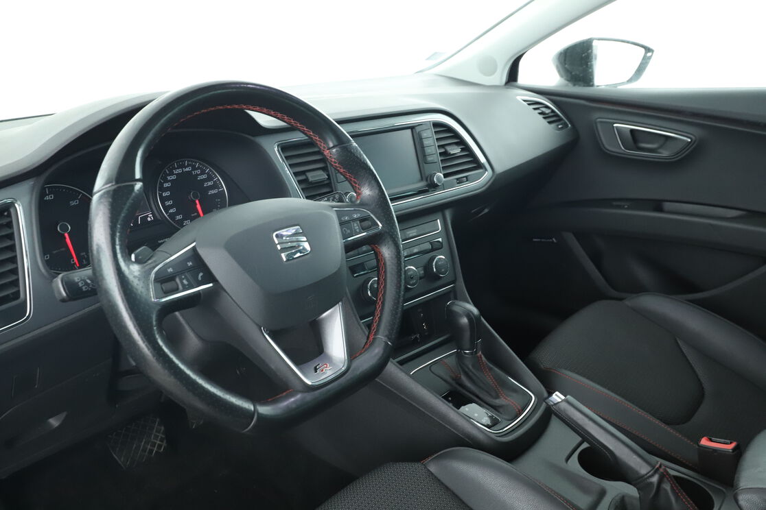 Intérieur côté conducteur 2