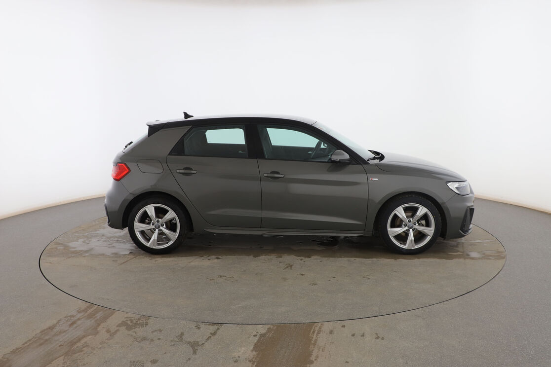 Exterior lado derecho