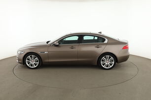 Extérieur côté gauche