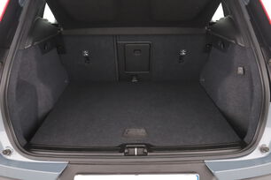 carDetails.imgAlt.interior.9