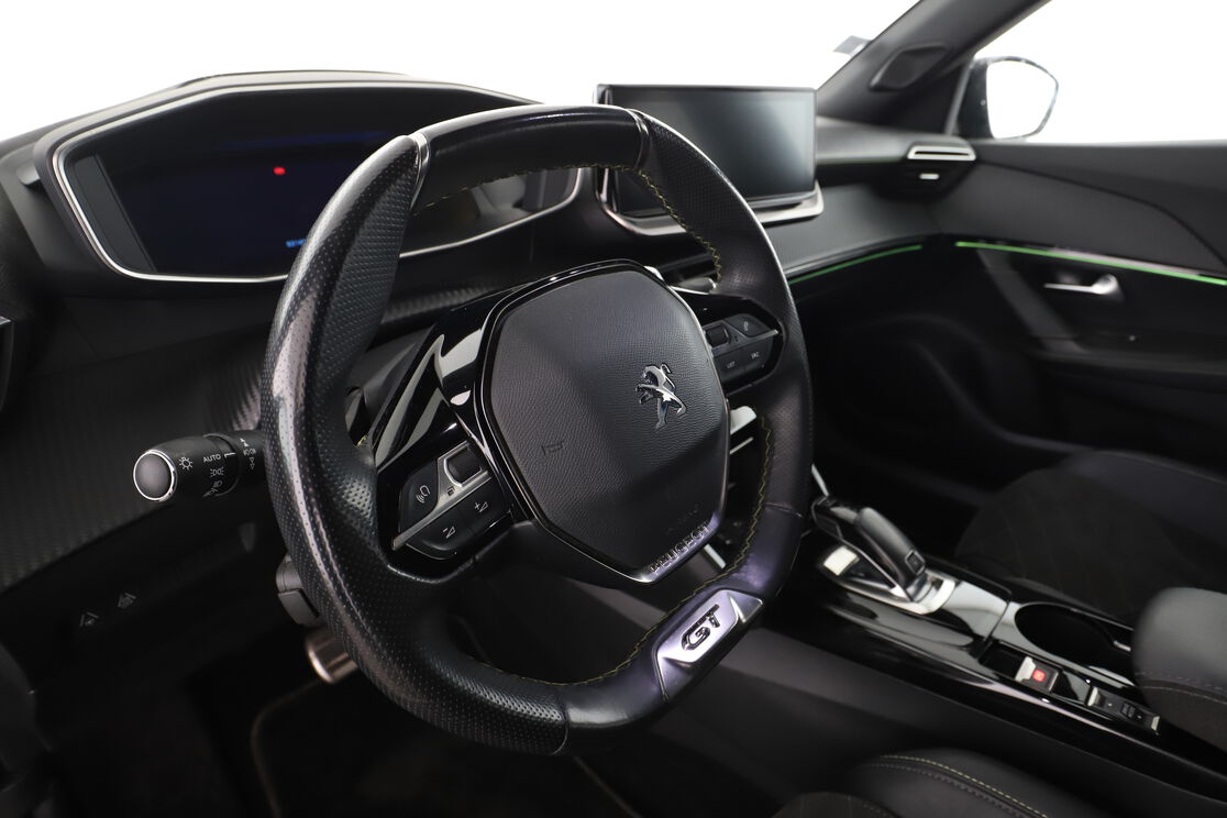 Intérieur côté conducteur 2
