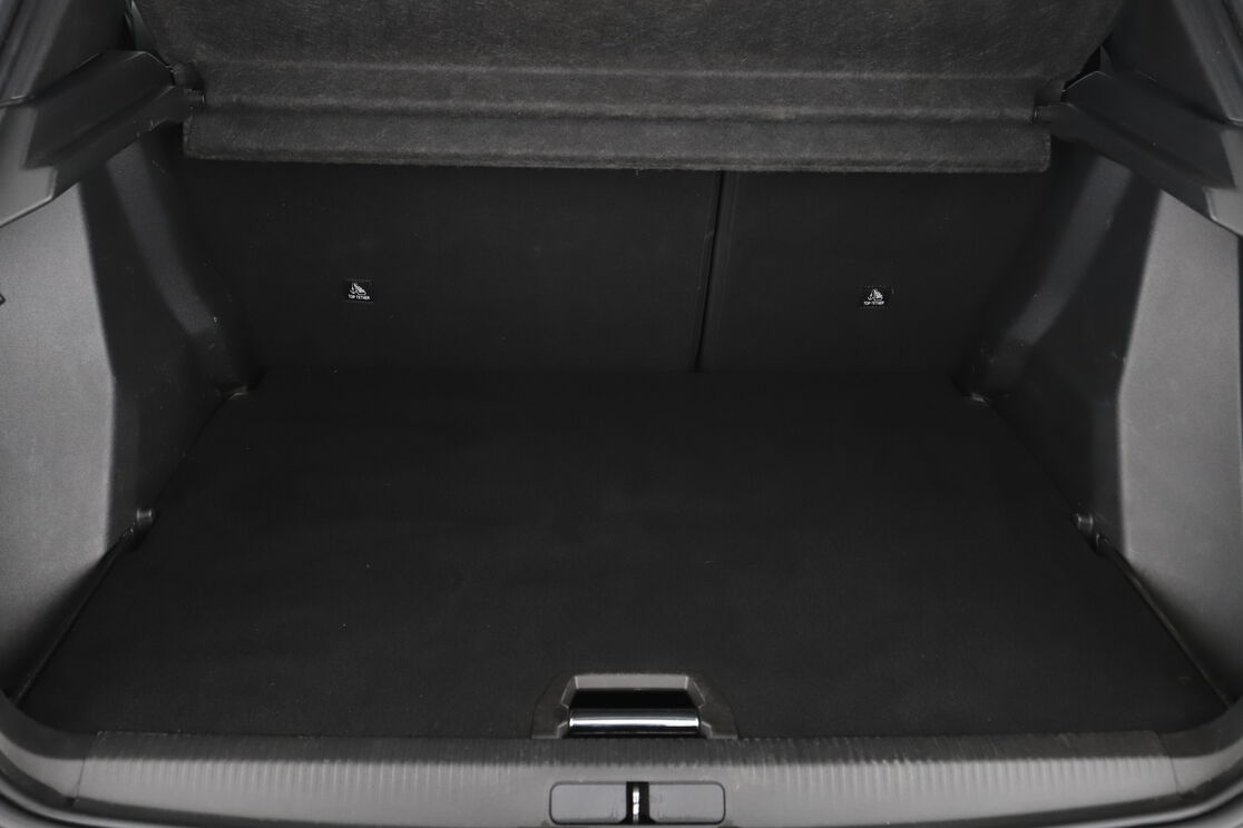 Intérieur coffre 2