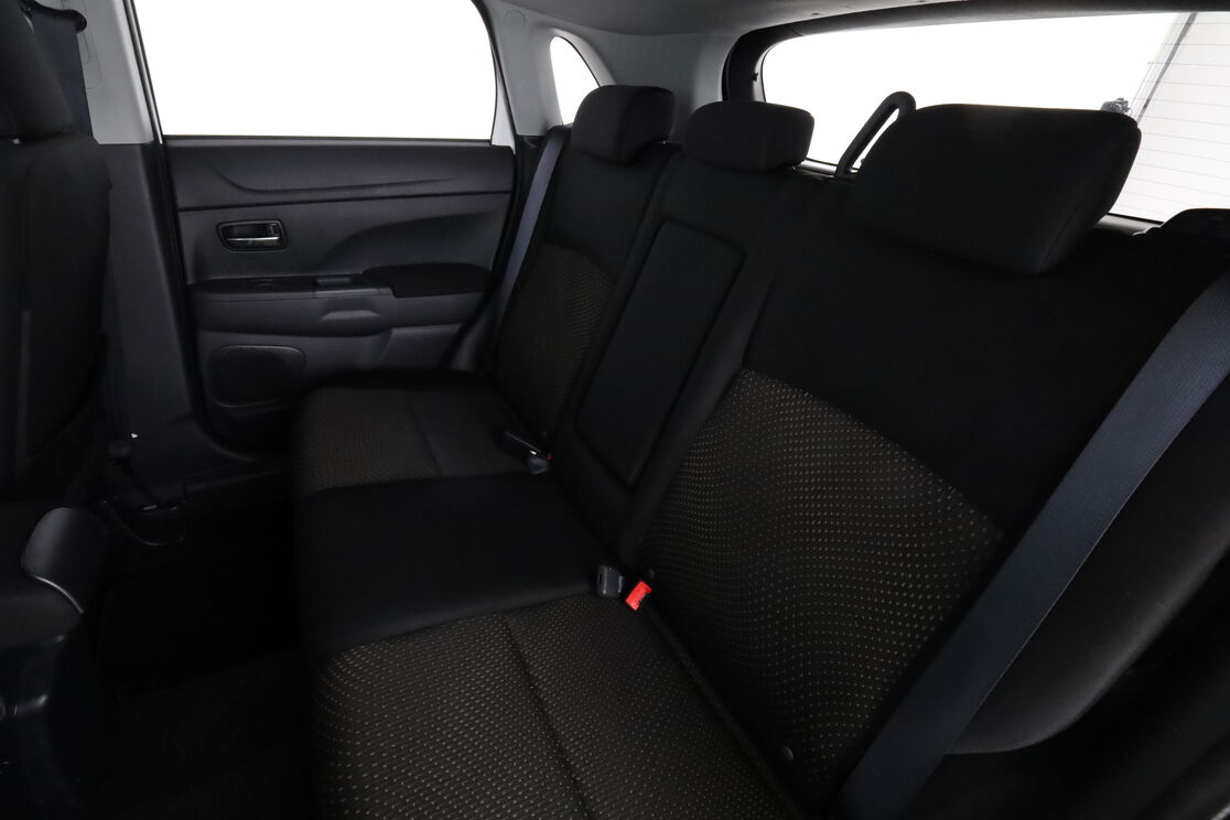 Interior asientos traseros lado del conductor