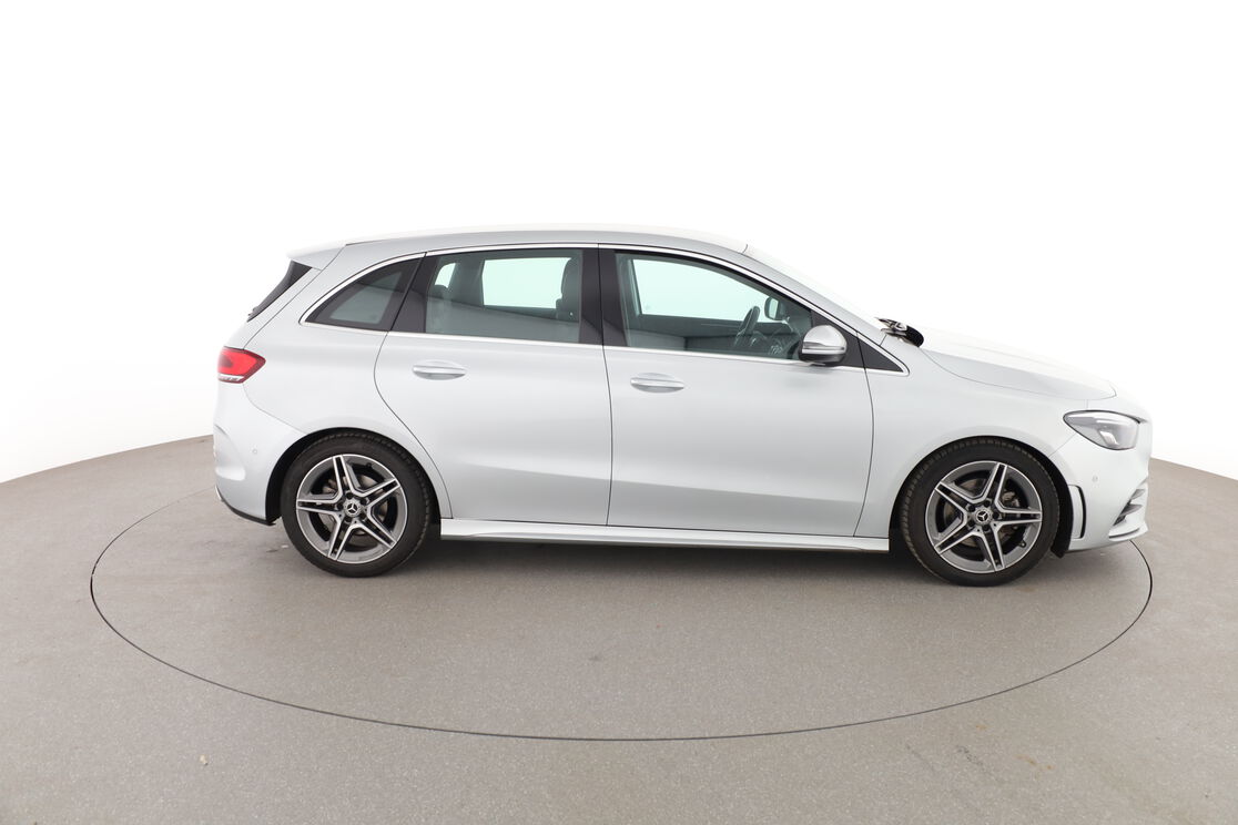 Extérieur côté droit