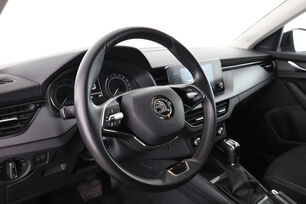 Intérieur côté conducteur 2