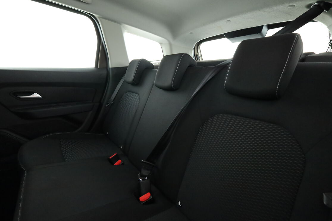 Intérieur sièges arrière depuis le côté conducteur