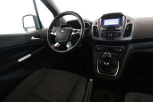 Intérieur côté conducteur depuis le siège arrière