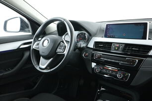 Intérieur côté conducteur depuis le siège arrière