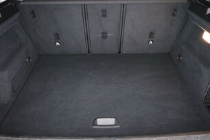 Intérieur coffre 1