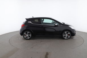 Extérieur côté droit