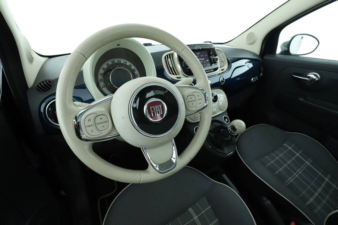 Intérieur côté conducteur 2