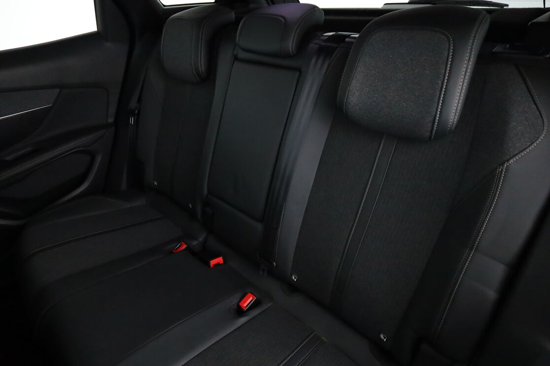 Intérieur sièges arrière depuis le côté conducteur