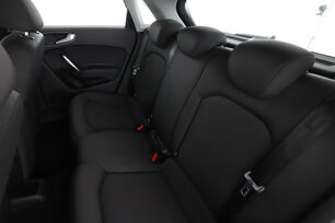 Interior asiento trasero