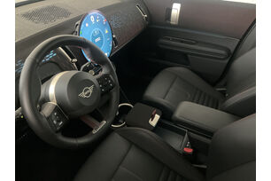 Interno lato guidatore 2