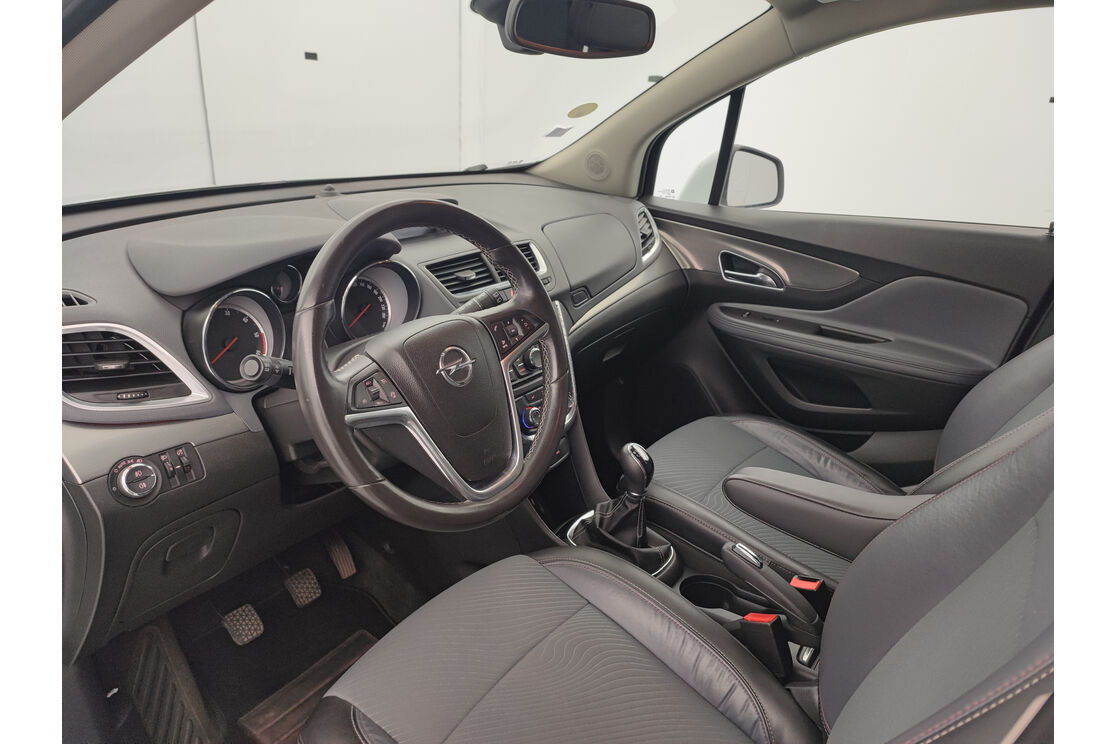 Intérieur côté conducteur 2