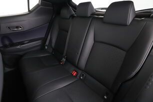 Intérieur sièges arrière depuis le côté conducteur