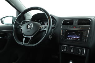 Intérieur côté conducteur depuis le siège arrière