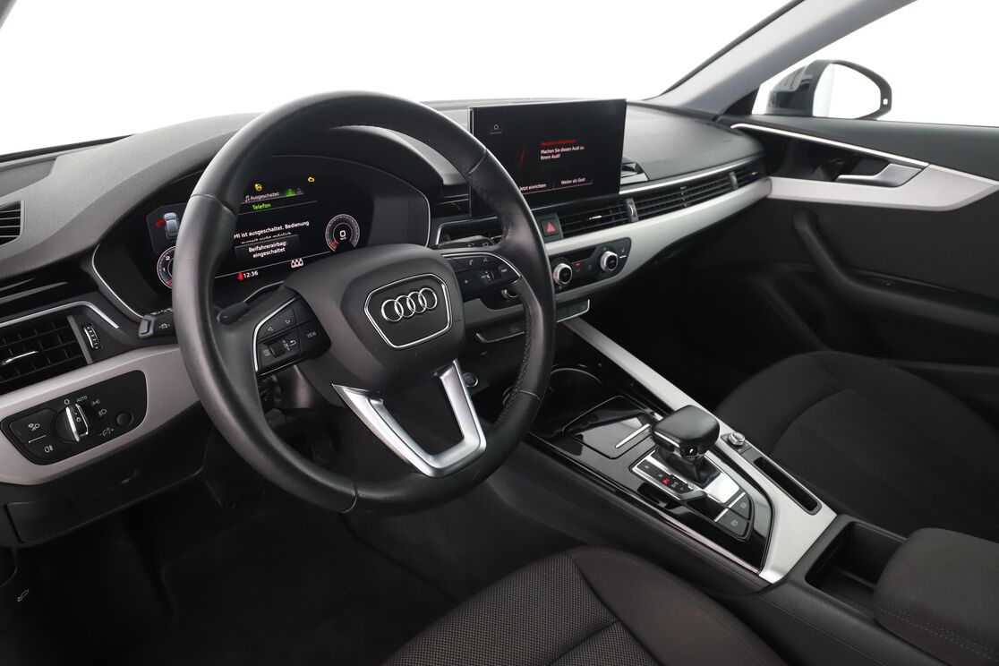 Innenraum auf der Fahrerseite 2