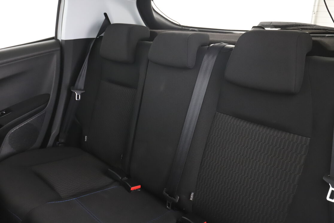 Intérieur sièges arrière depuis le côté conducteur