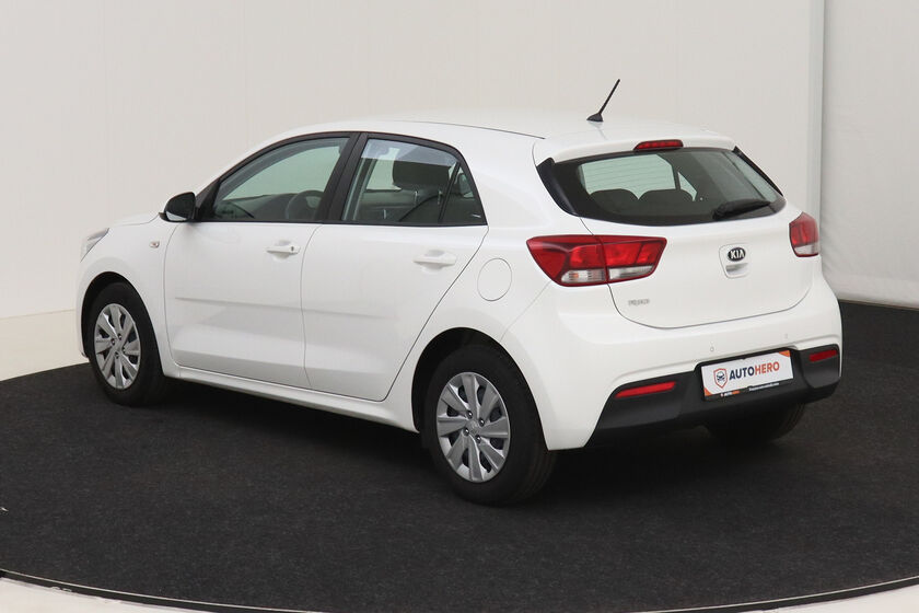 Kia rio 7