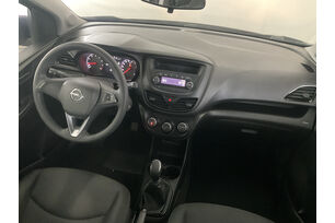 Interno lato guidatore, dal sedile posteriore