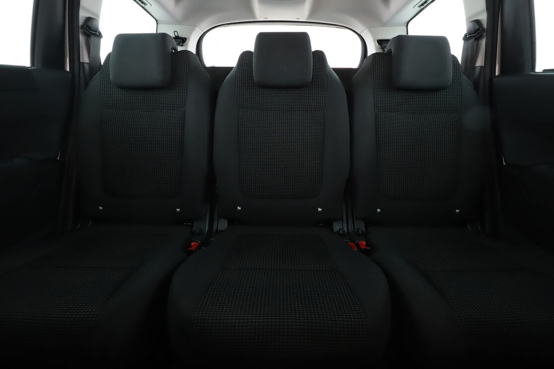 Interior asiento trasero