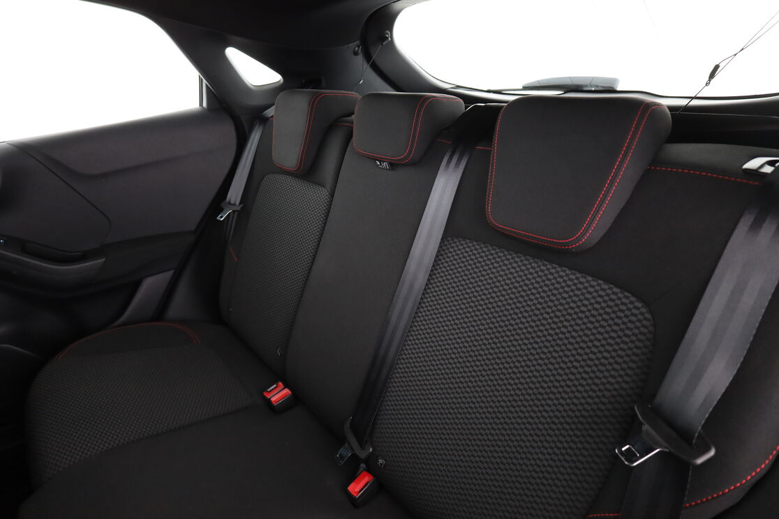 Intérieur sièges arrière depuis le côté conducteur