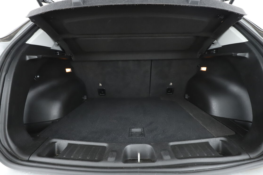 Intérieur coffre 2