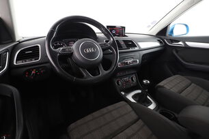 Intérieur côté conducteur 2
