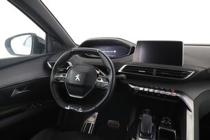 Intérieur côté conducteur depuis le siège arrière