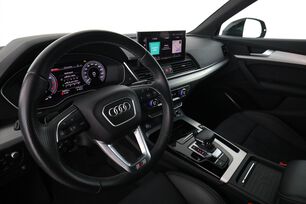 Innenraum auf der Fahrerseite 2