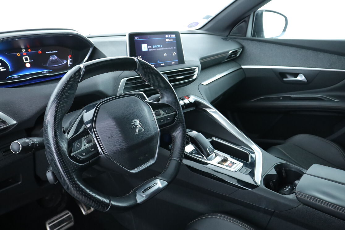 Intérieur côté conducteur 2